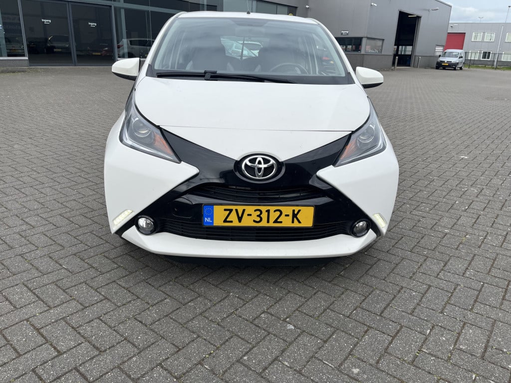 Toyota Aygo 1.0 vvt-i x-wave