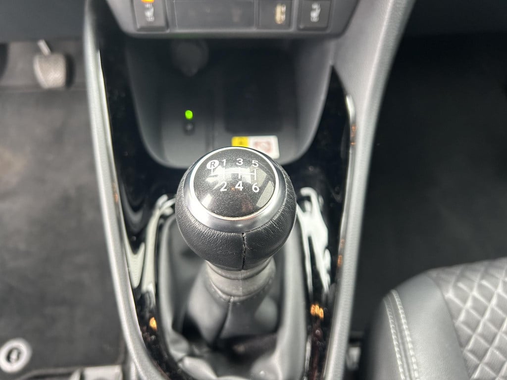 Toyota Yaris 1.5 vvt-i executive super compleet|jbl set