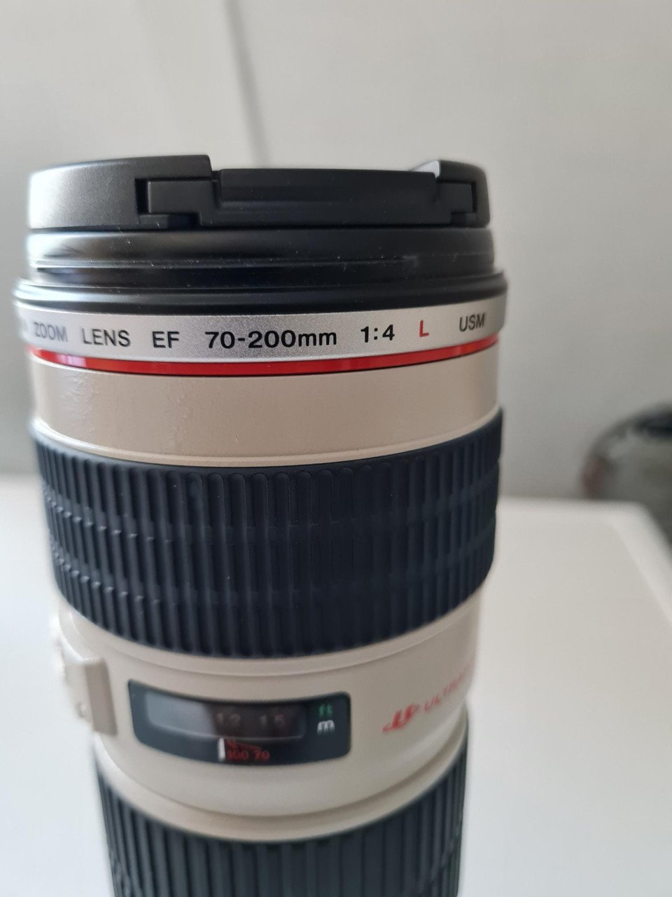 Canon 70-200 mm EF F4 L USM lens