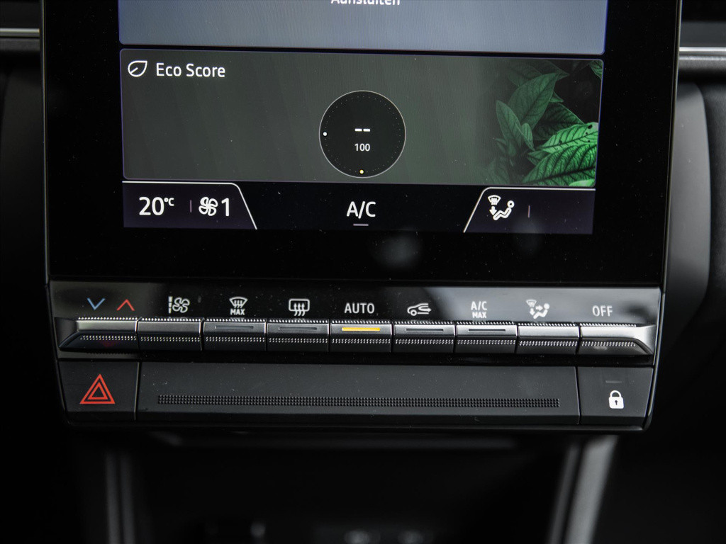 Renault Captur mild hybrid 160pk techno automaat | carplay | camera | park.