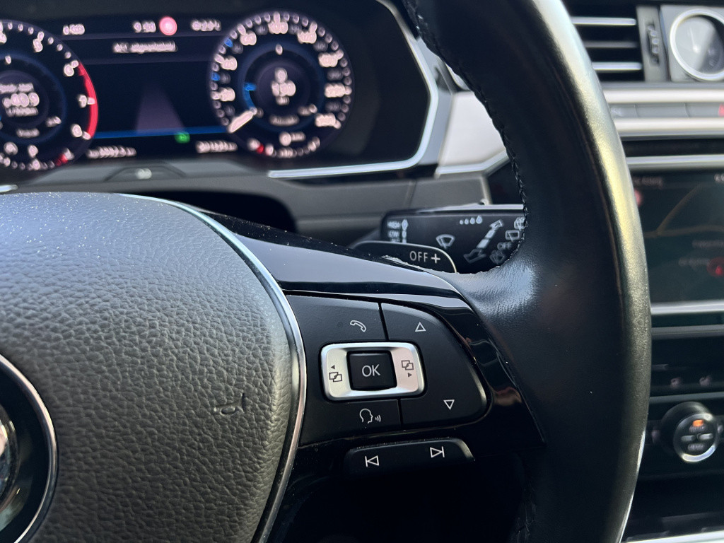Volkswagen Passat variant highline automaat | bluetooth | camera | lederen 
