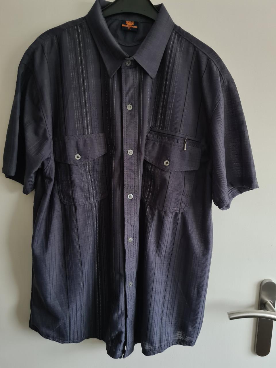 Donker grijs shirt van L H met korte mouwen Mt XL