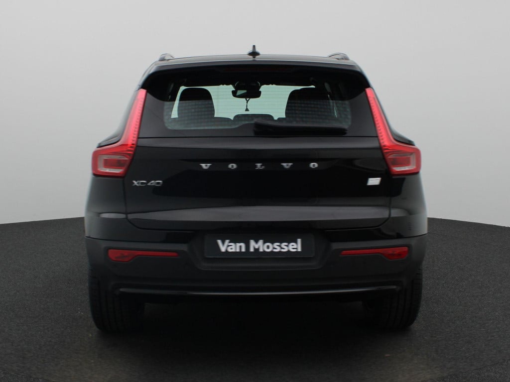 Volvo XC40 recharge core | automaat | lmv | parkeer sensoren | virtual cock