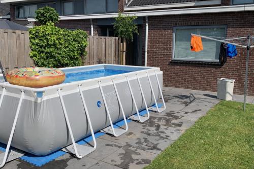 Intex zwembad 400x200x100cm compleet met pomp en trap