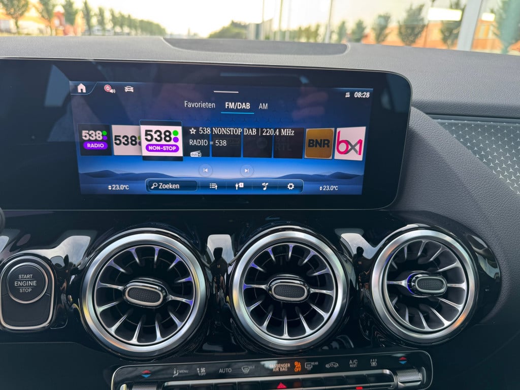 Mercedes-Benz Gla-klasse 250 e progressive line advanced plus automaat / mu