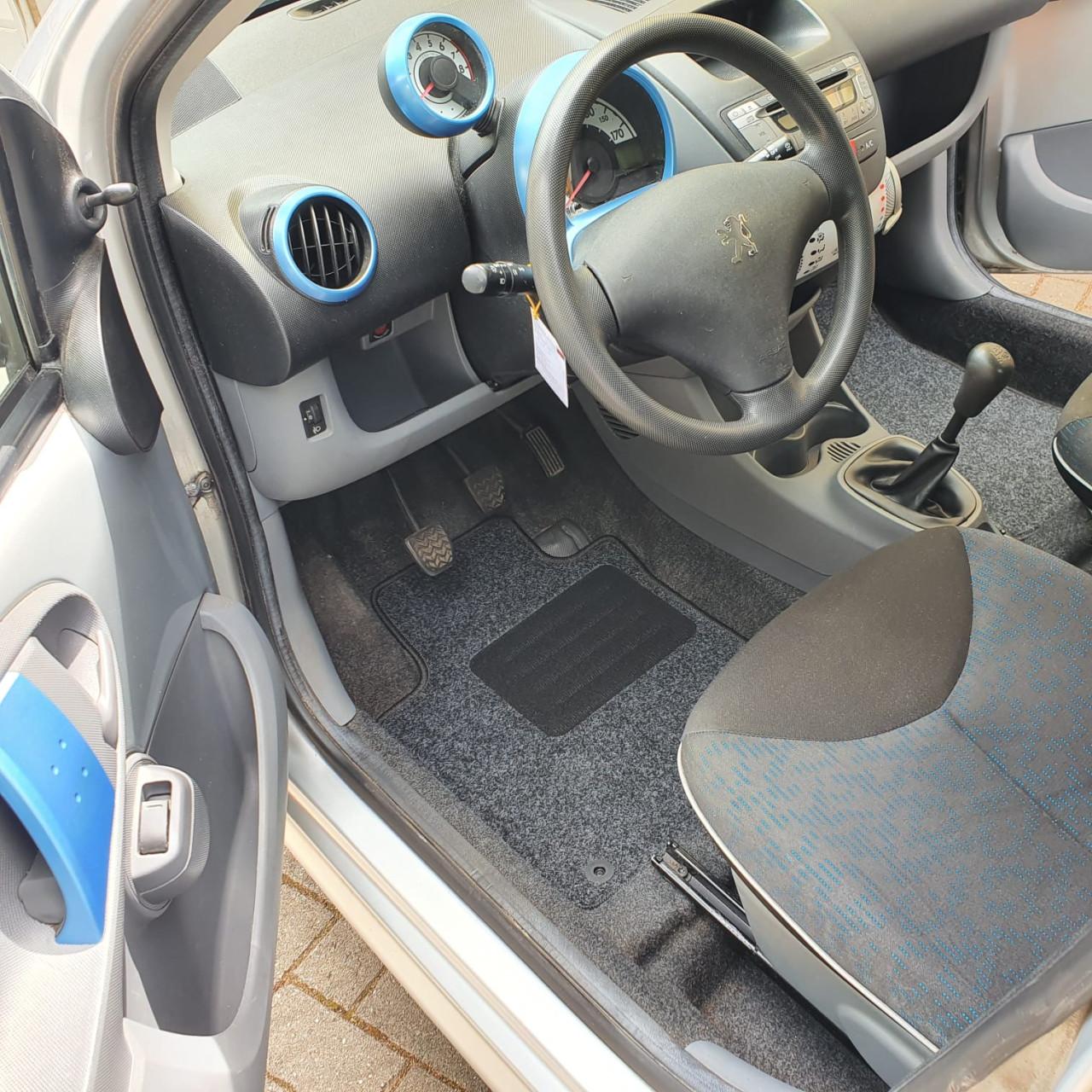 Peugeot 107 1.0-12V Urban Move 5 deurs Airco