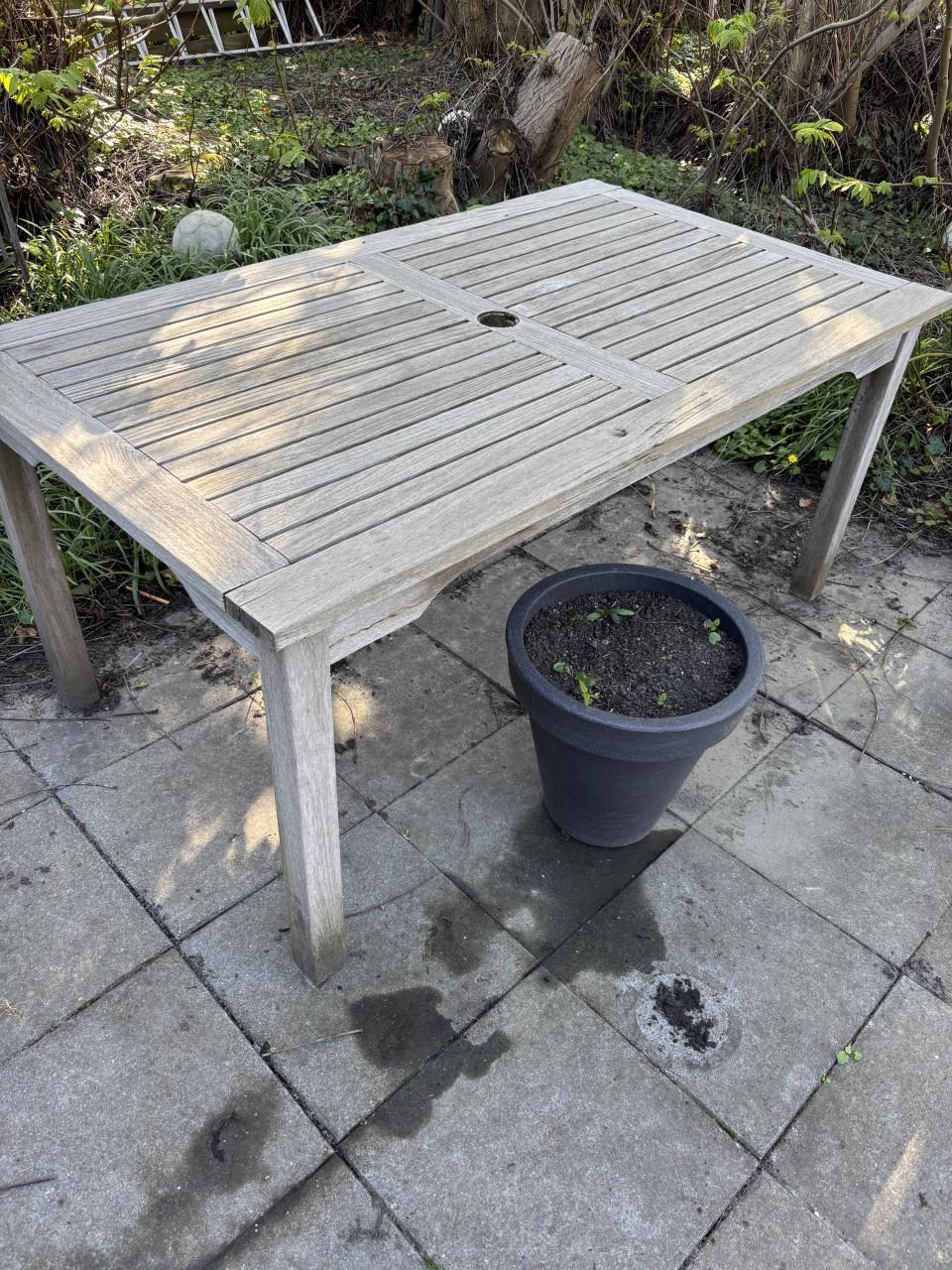 Hardhouten tuintafeltje 155x90cm