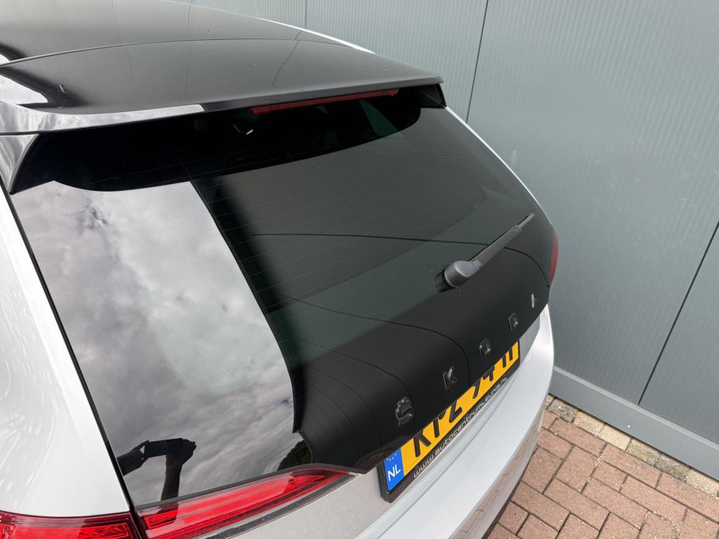 Skoda Scala 1.0 tsi automaat monte carlo sport business 5-drs