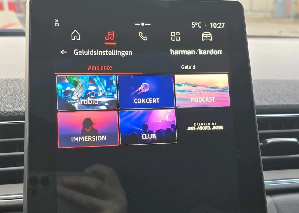 Renault Captur 1.8 e-tech full hybrid 160 techno - glazen dak / harman / ka