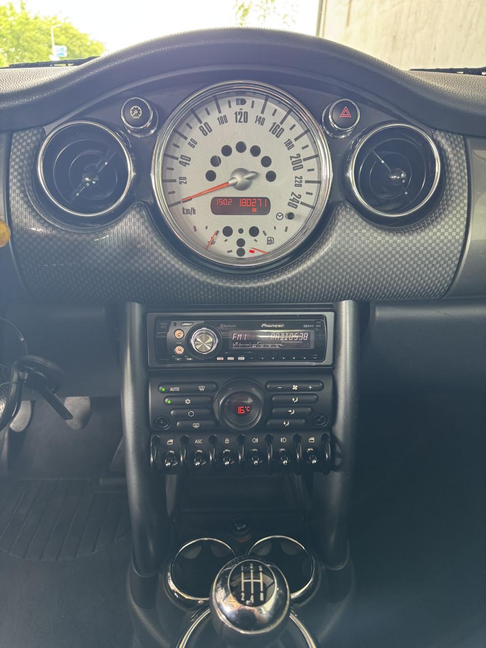 Mini Cooper 1.6 Parklane 180DKM 2006 NW Koppeling!