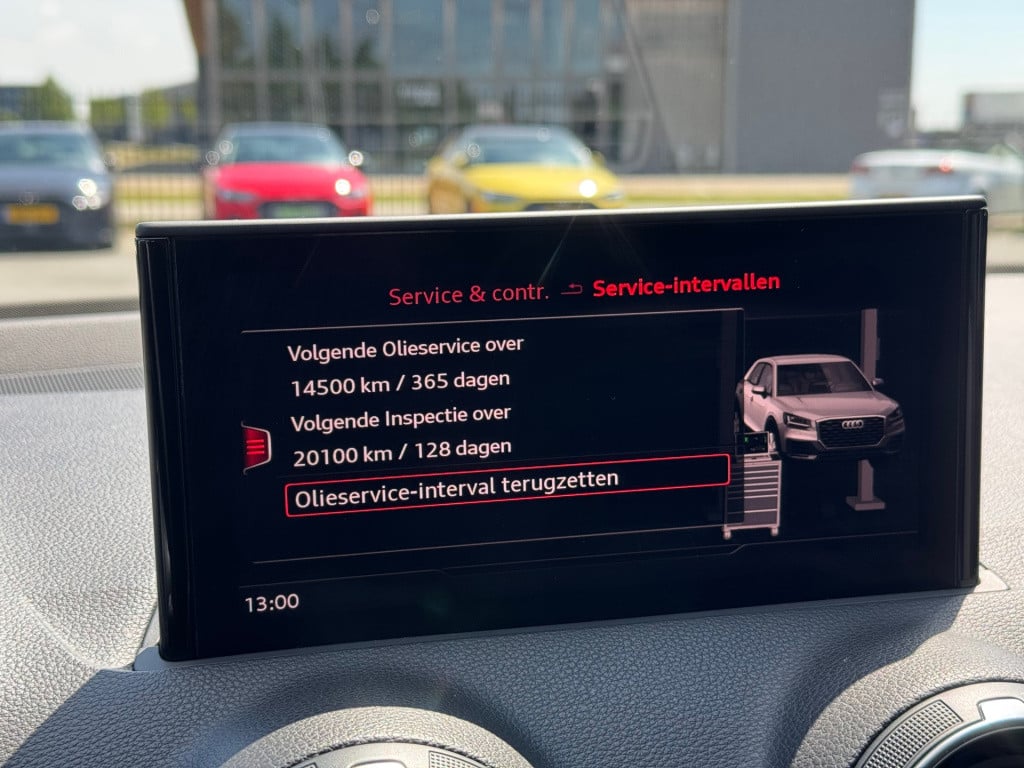 Audi Q2 35 tfsi advanced * led * camera * stoelverwarming * adaptieve cruis