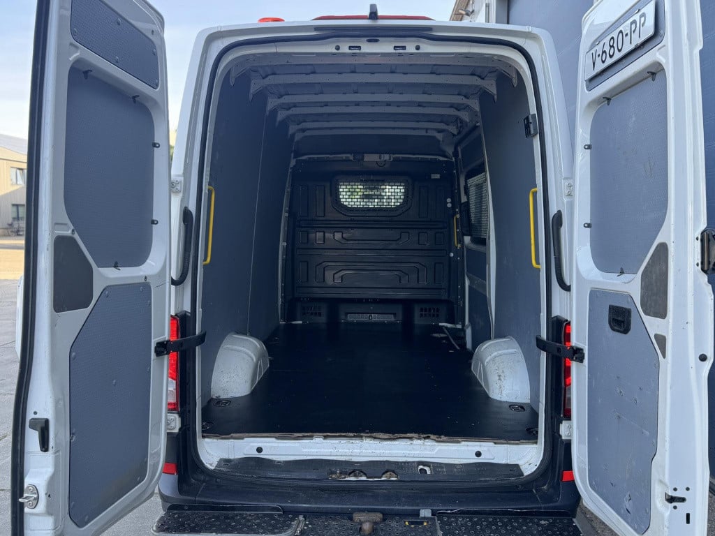 Volkswagen Crafter 35 2.0 tdi l3h3 comfortline airco / cruise controle / na