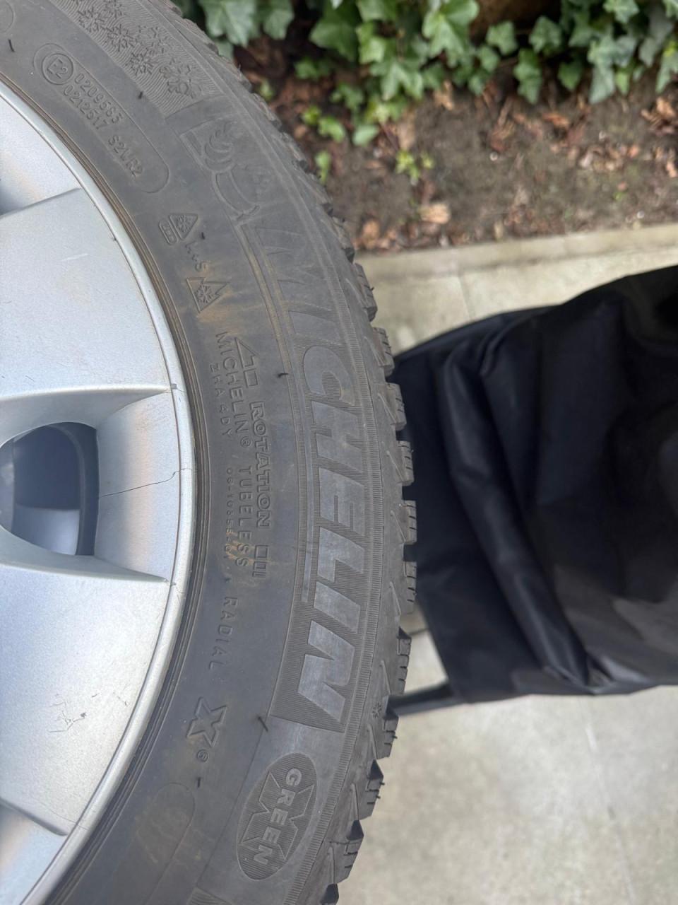 Michelin winterbanden 185/65 R 15 stalen velgen 88