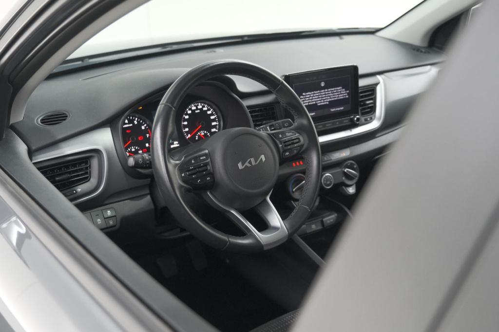 Kia Stonic 1.0 t-gdi mhev dynamicline | camera | apple carplay | parkeersen
