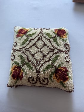 Smyrna kussen  45 X 45 cm.