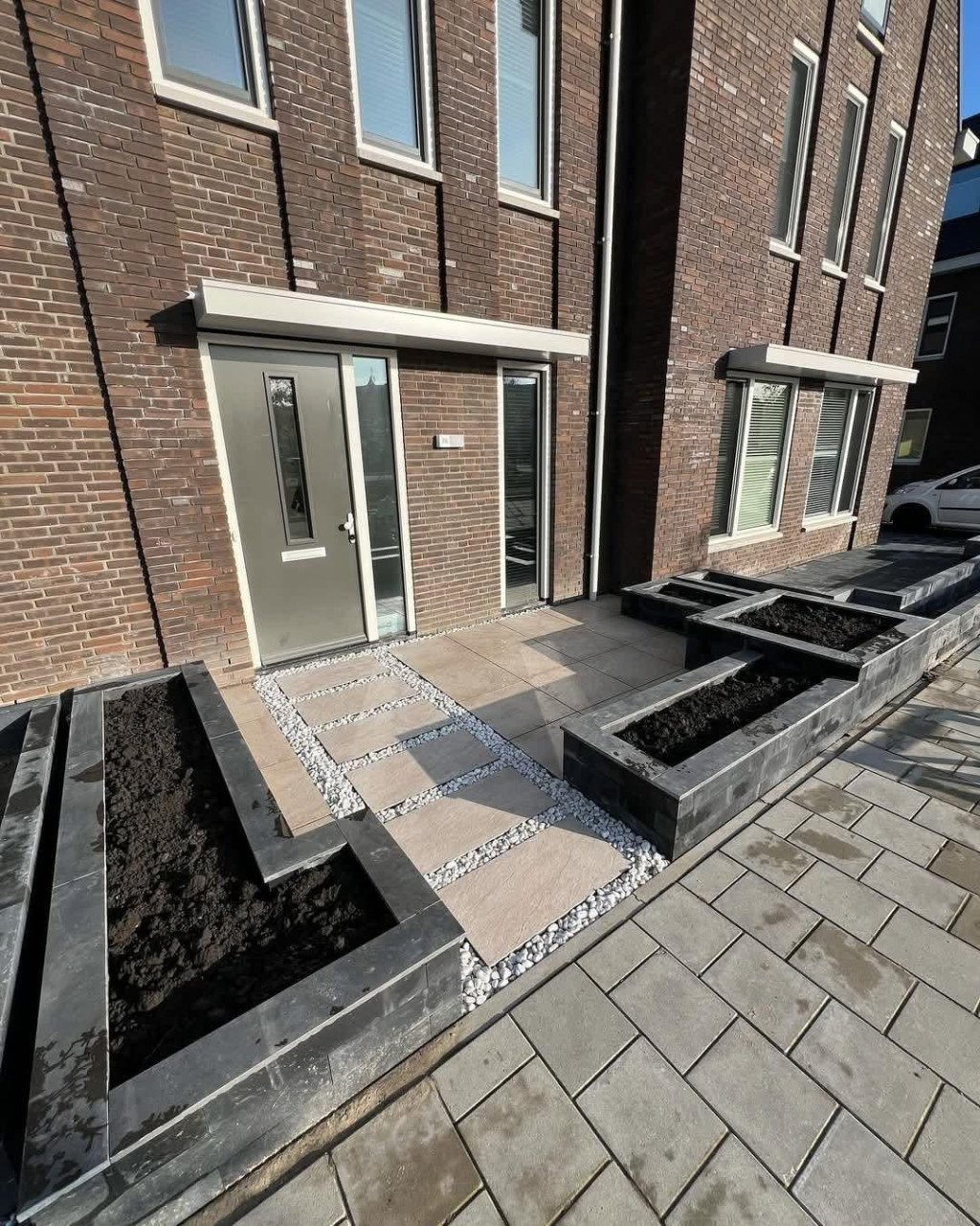 Stratenmaker/ Tuinaanleg