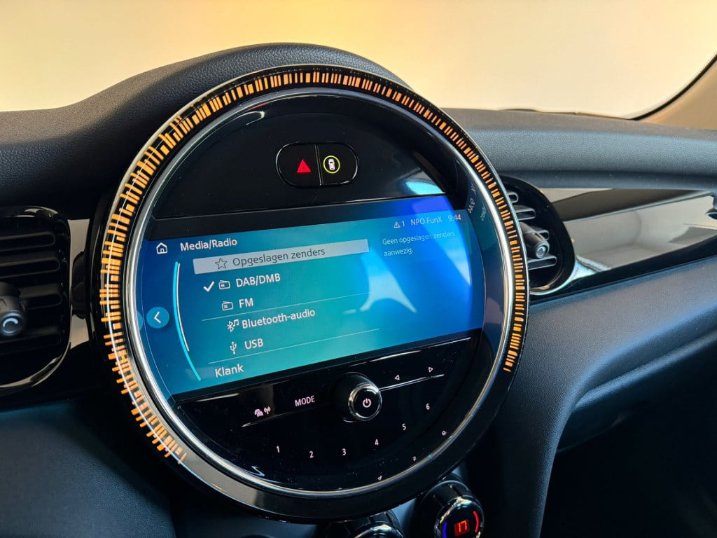Mini Electric mini essential 33 kwh