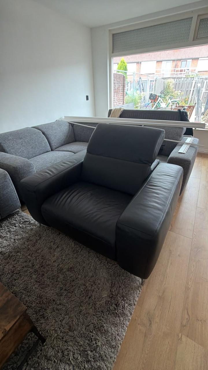 Te koop mooie Linkse hoekbank en lederen club seat.