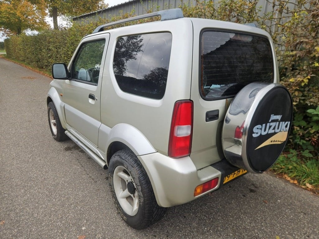 Suzuki Jimny 1.3i 4x4 ----export----