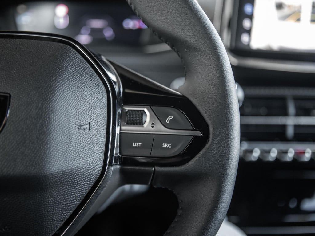 Peugeot 2008 1.2 puretech 100pk allure | camera | stoelverwarming | carplay