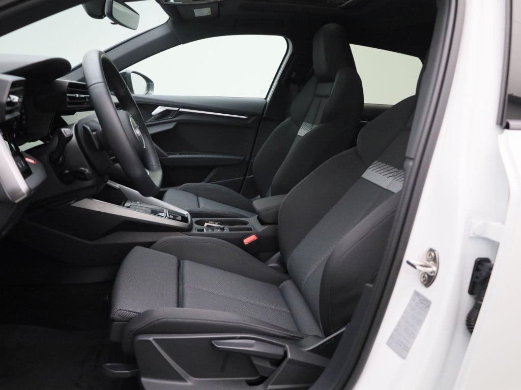 Audi A3 sportback 45 tfsi e s edition competition 245 pk | s-line | automaa