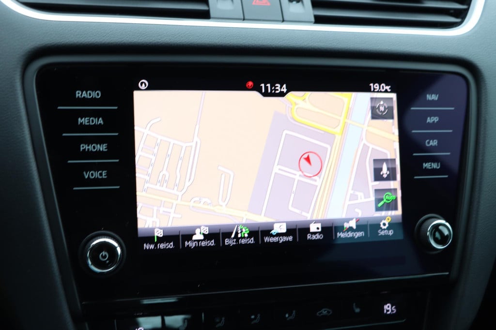 Skoda Octavia combi 1.0 tsi 115pk business edition plus