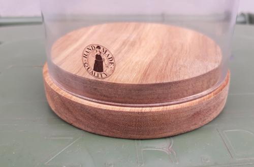 Ikea  Harliga, glazen stolp met houten schotel, display  Ø 10 cm.