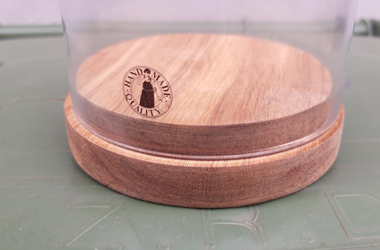 Ikea  Harliga, glazen stolp met houten schotel, display  Ø 10 cm.