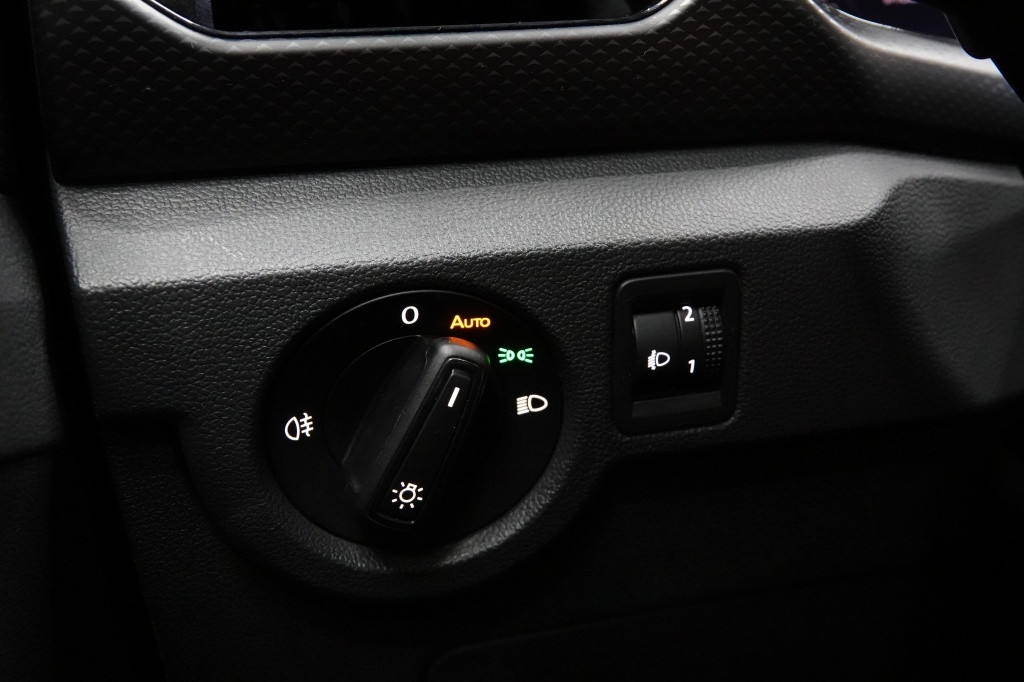Volkswagen T-cross 1.0 tsi | led | acc | carplay | pdc |