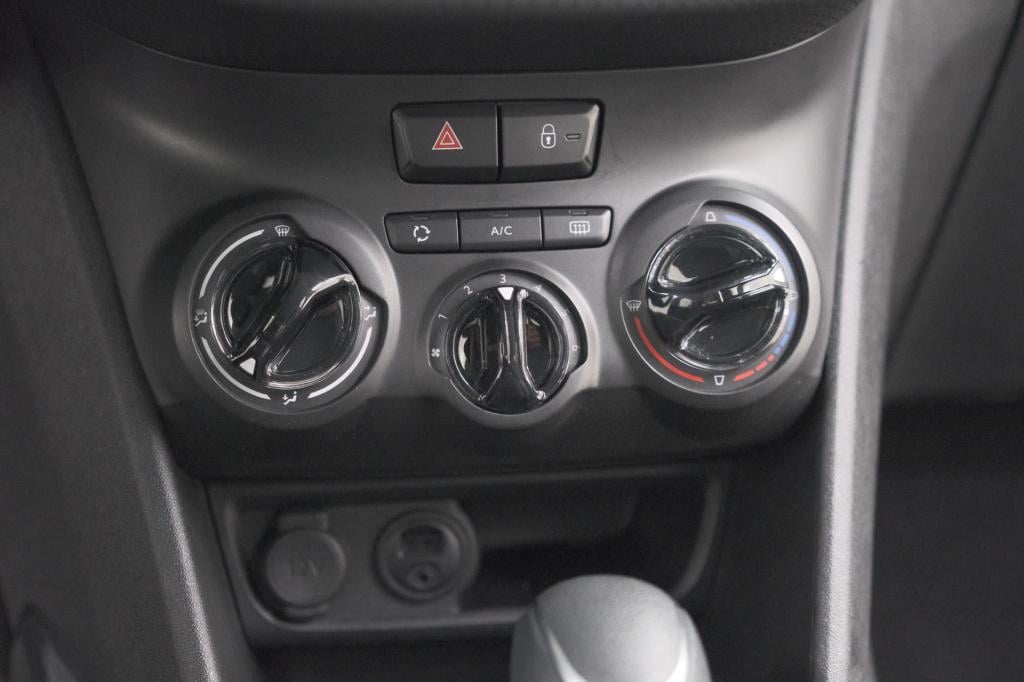 Peugeot 2008 puretech 110 eat6 active | camera | apple carplay | parkeersen