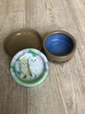 KATTENSCHAALTJES
