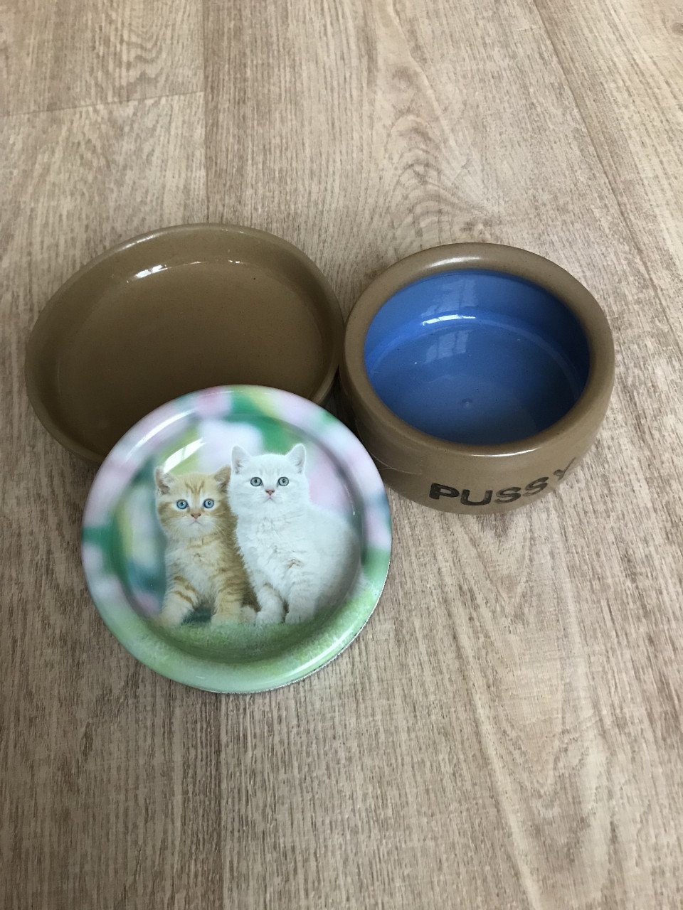 KATTENSCHAALTJES