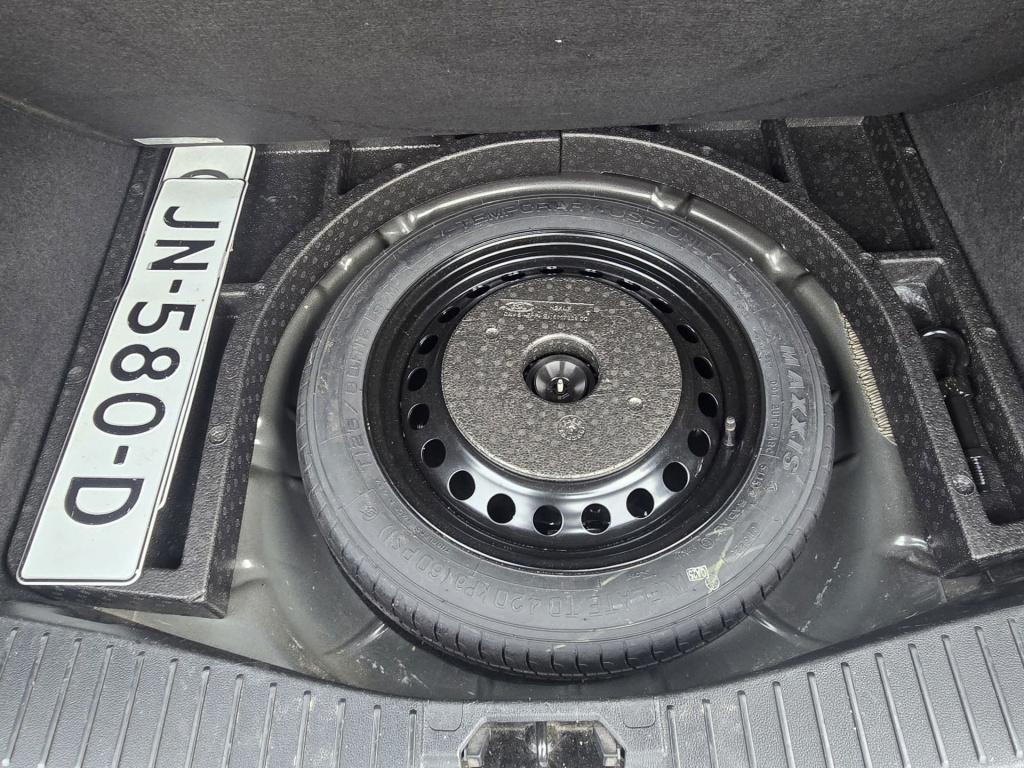 Ford C-max 1.0 titanium