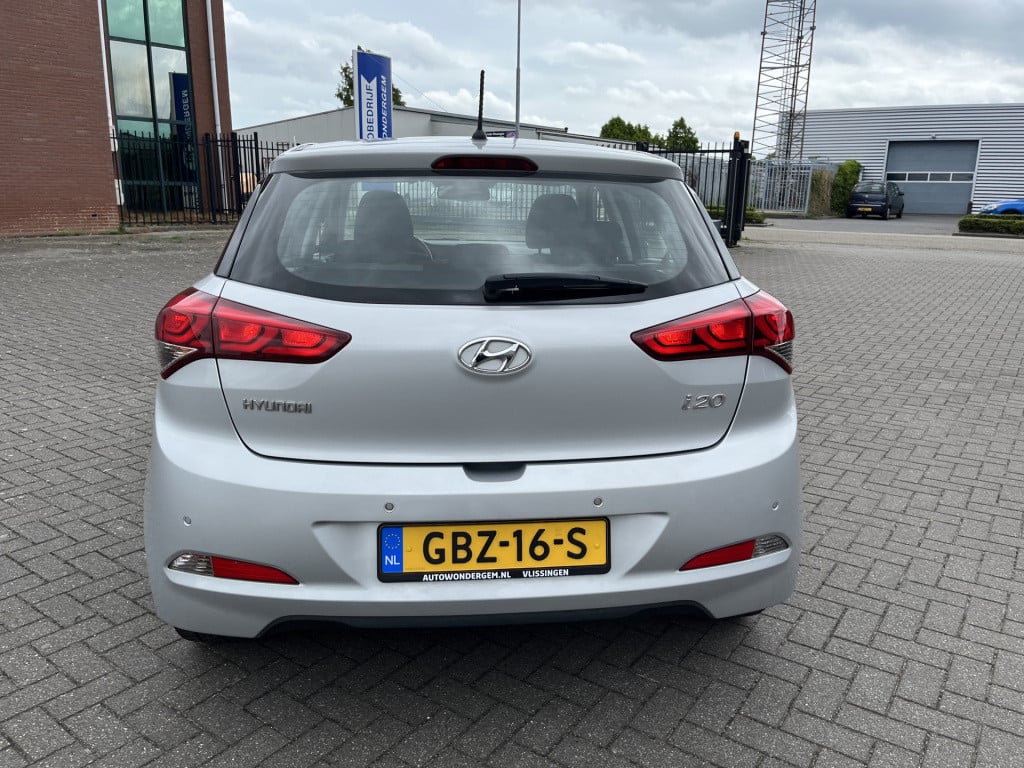 Hyundai I 20 1.2 hp i-motion premium 42 dkm