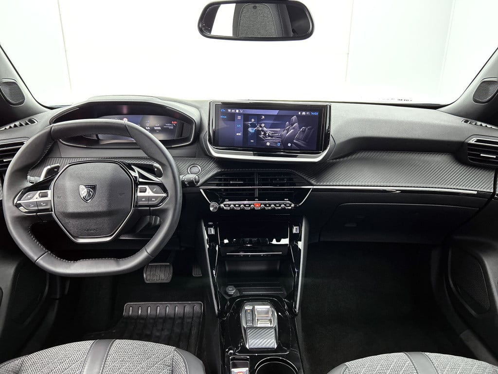 Peugeot 2008 1.2 hybrid 145 allure | rijklaar |