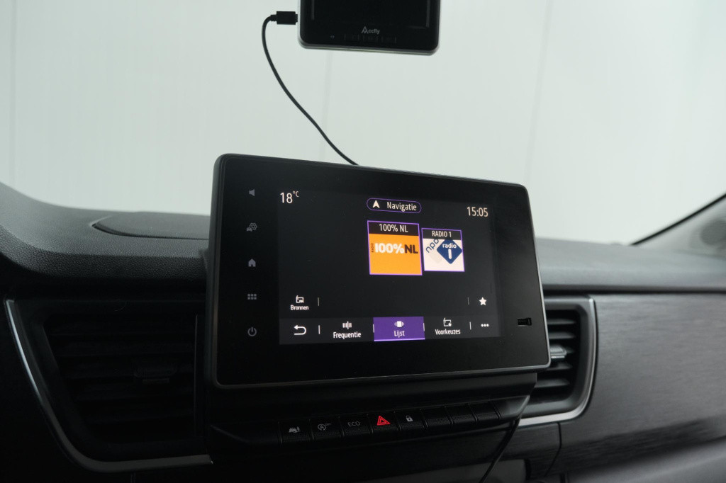 Renault Trafic 2.0 dci 110 t30 l2h1 work edition | trekhaak | camera | navi