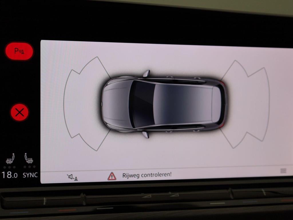 Volkswagen Golf 1.5 etsi style | automaat | panoramadak | apple carplay/ an