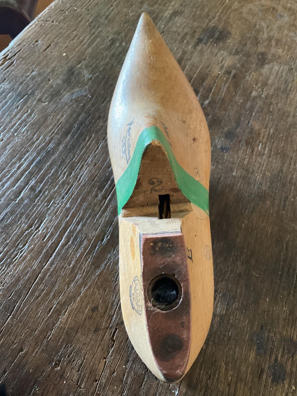 Antieke houten schoenmal