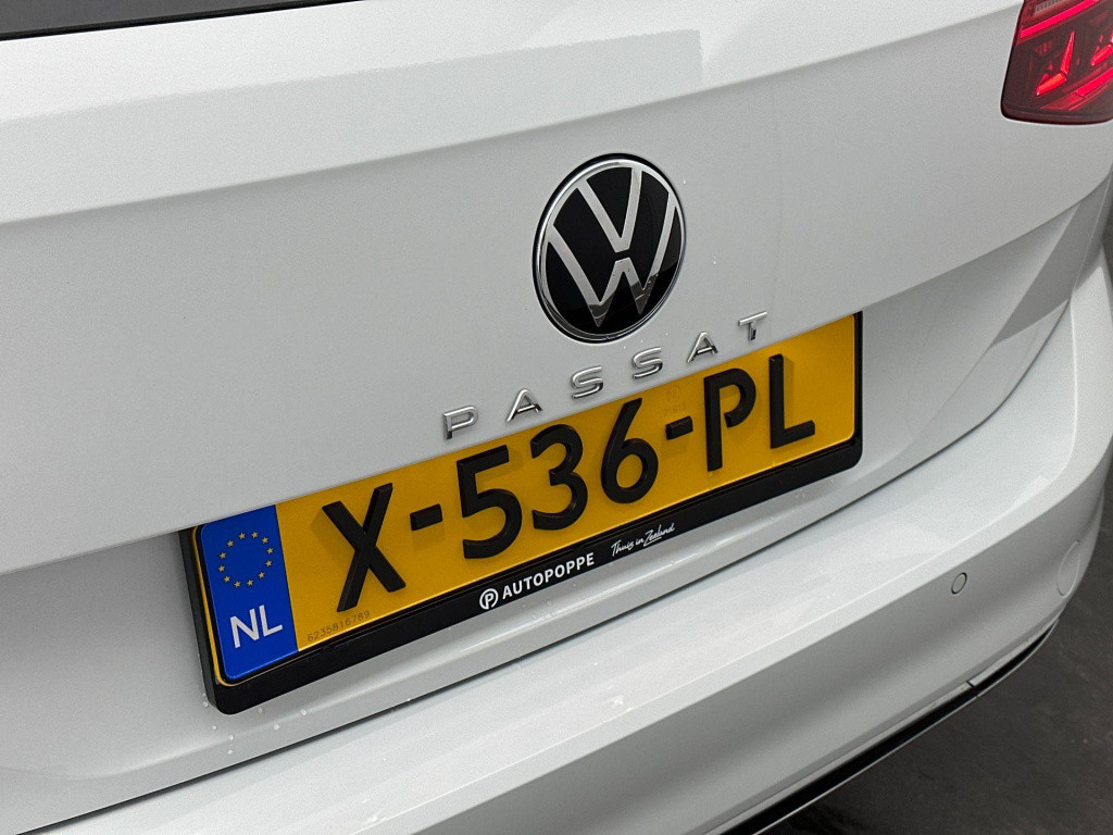 Volkswagen Passat variant 1.5 tsi r-line business dsg7 150pk panoramadak - 