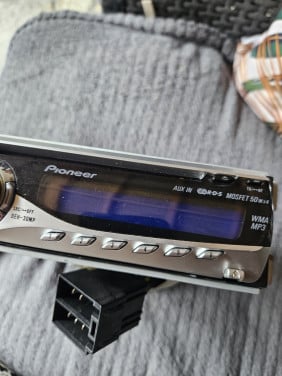 Goed werkend Pioneer DEH-30 MP autoradio met cd, mp3/WMA...