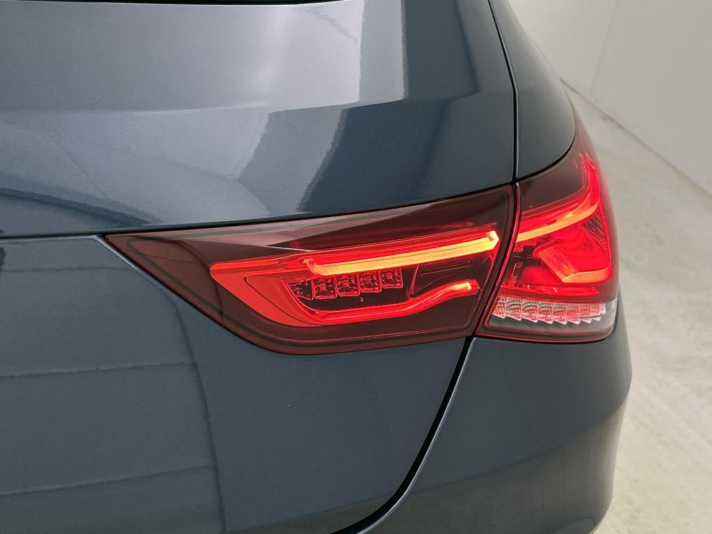 Mercedes-Benz Cla shooting brake 180 amg line | trekhaak | sfeerverlichting