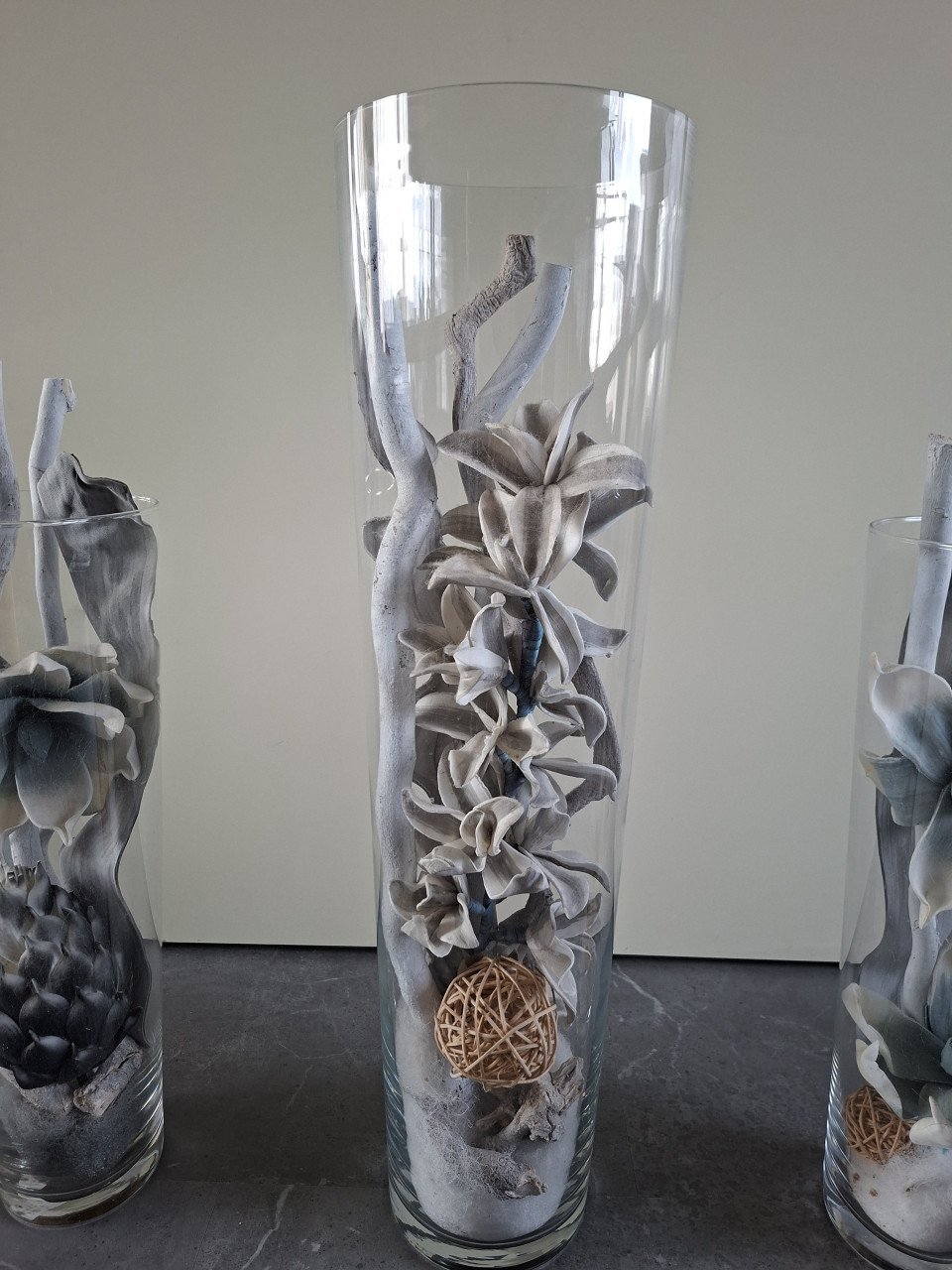 3 vazen met kunstbloemen