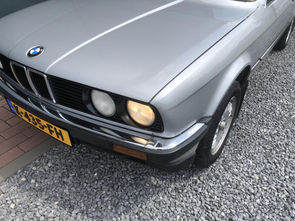 BMW 3-serie 318i 90pk sedan e30