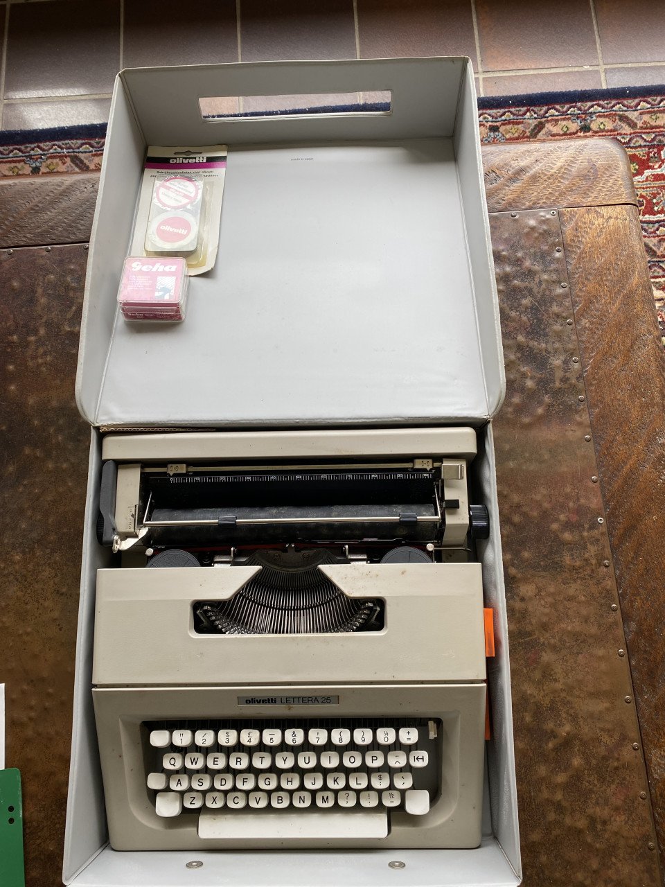 Te koop: Olivetti Lettera 25 - typemachine