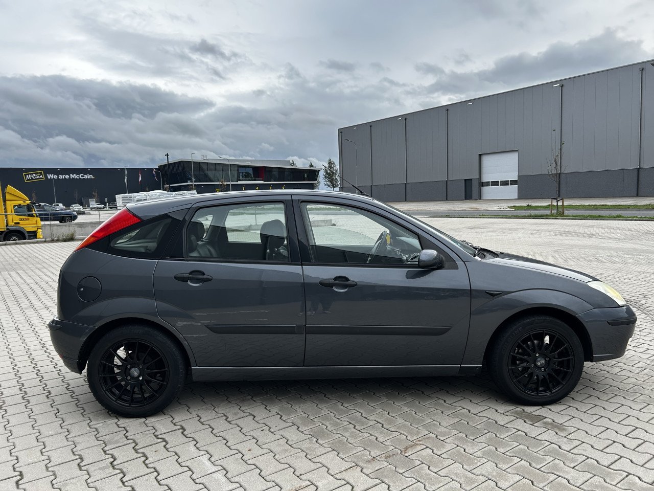 Ford Focus 1.6-16V Ambiente/INRUILKOOPJE/AIRCO