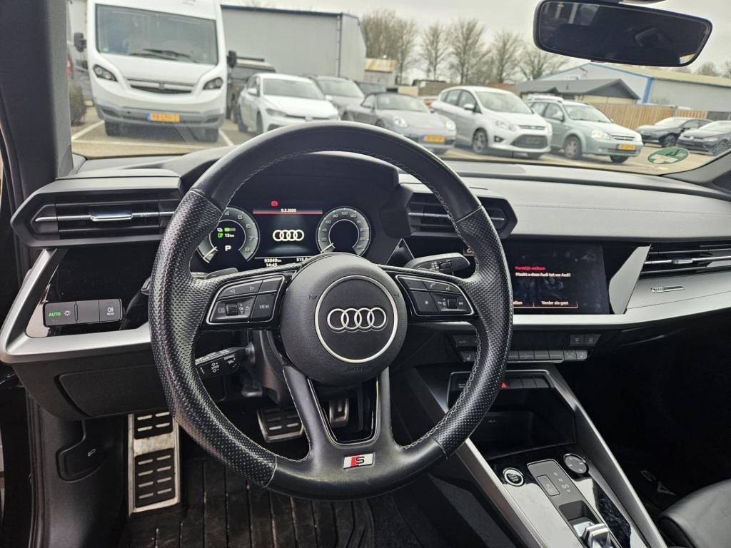 Audi A3 sportback 40 tfsi e / s edition