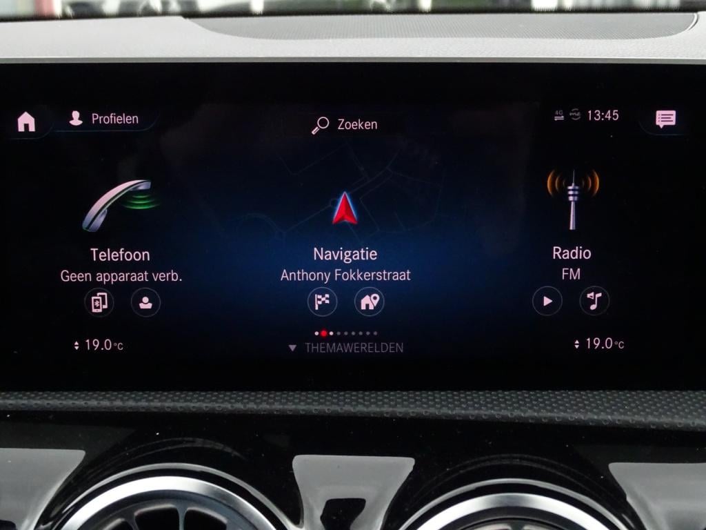 Mercedes-Benz A-Klasse 200 business solution plus upgrade | camera | led | 