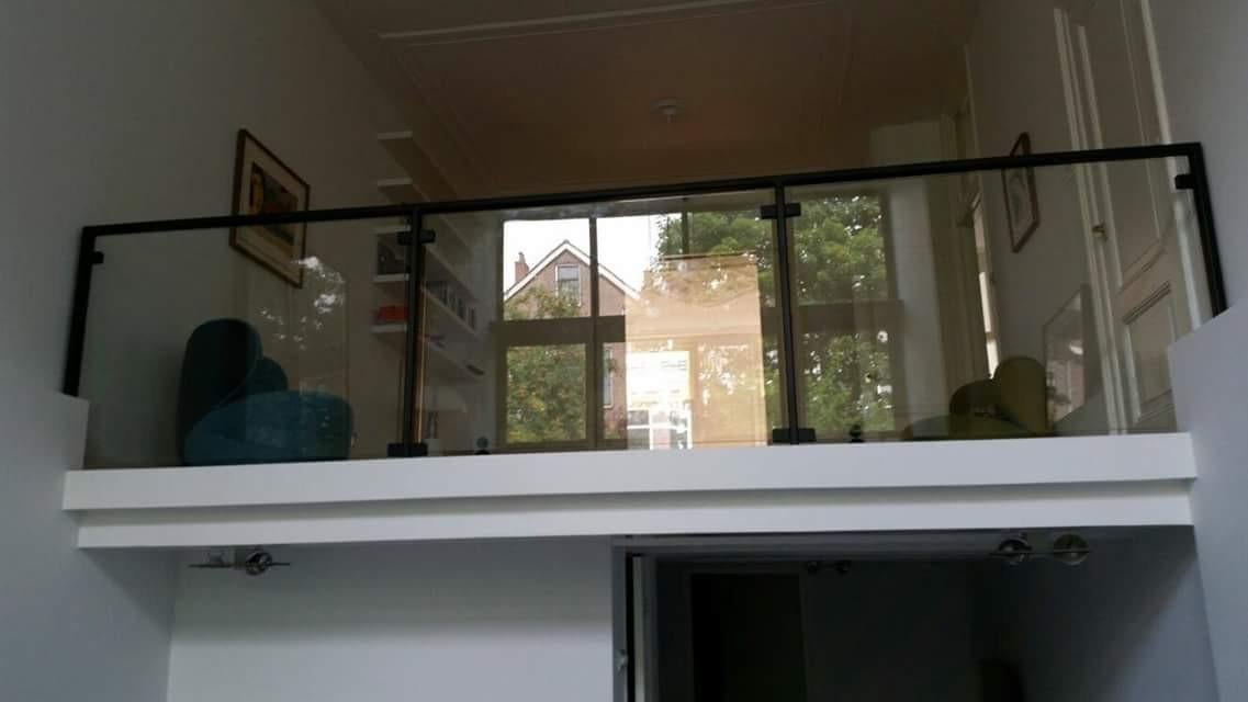 ⭐ TIP – Hekwerken met glas op maat | Veilig & transparant