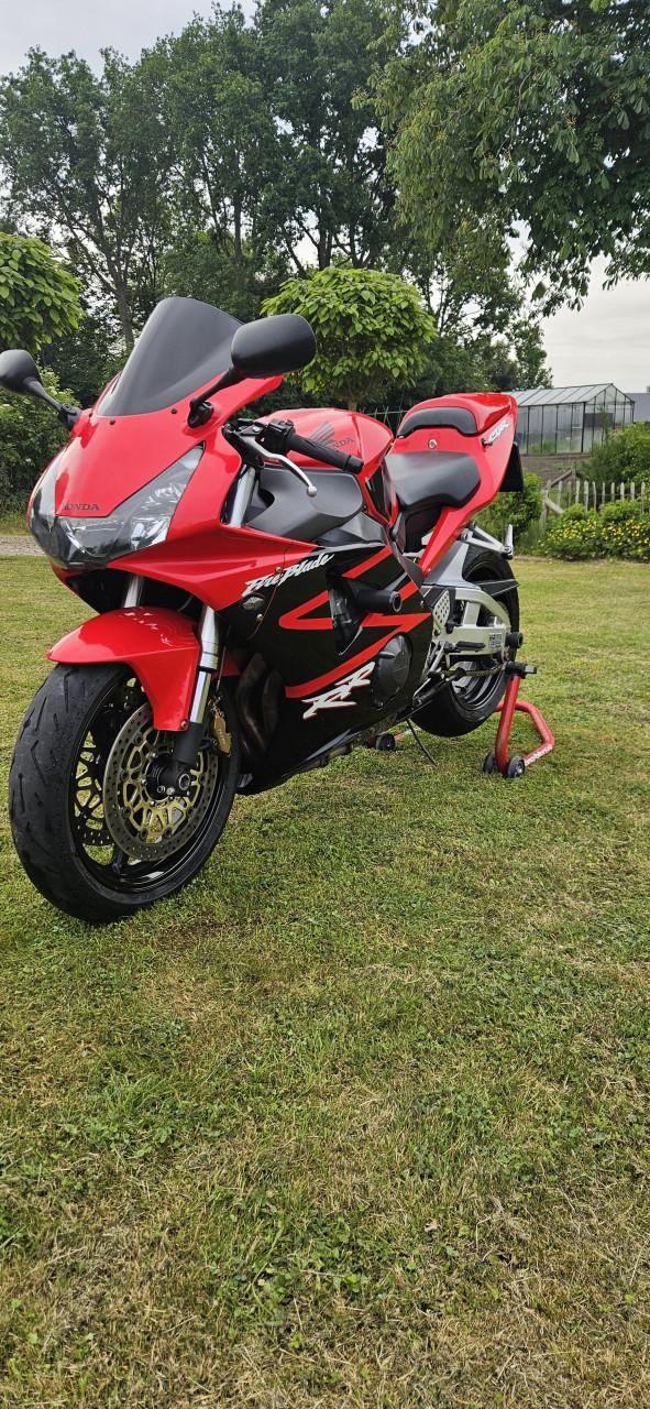 Honda CBR 954 RR Fireblade