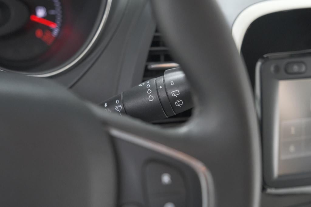 Renault Captur tce 90 limited | parkeersensoren | navigatie | airco | cruis